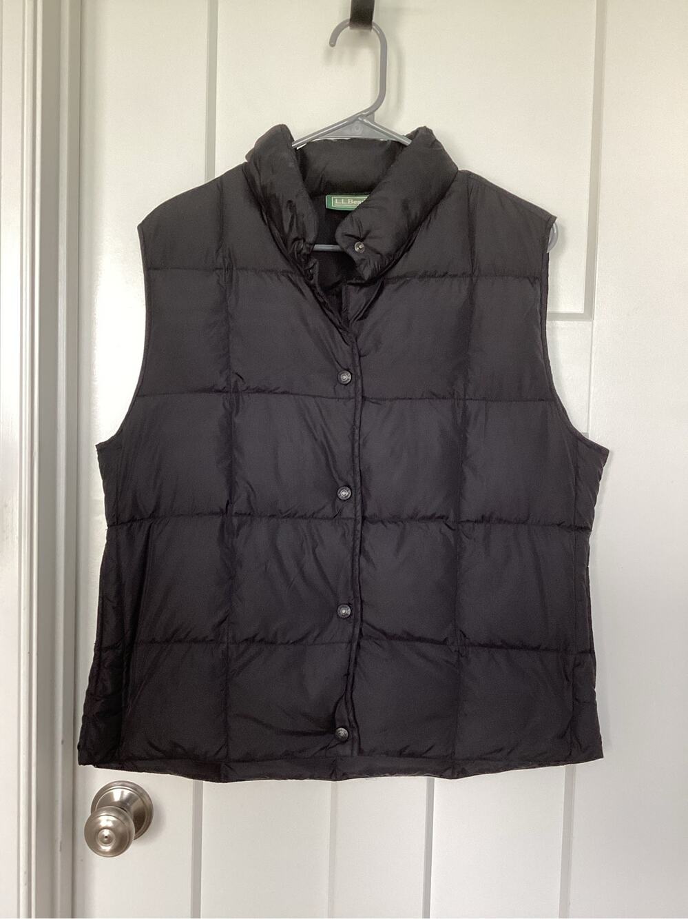 LL Bean Black Goose Down Puffer Vest Quilted Snap Front Outerwear womens large